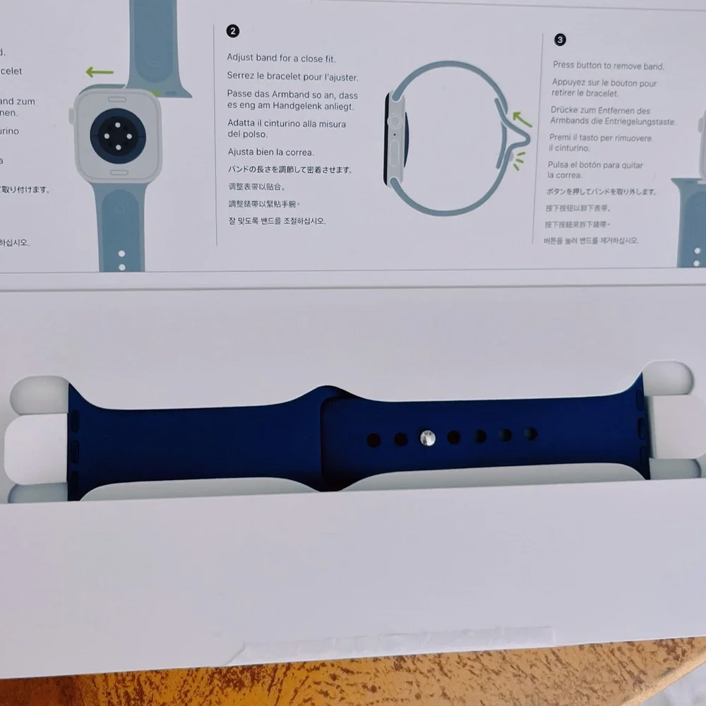 NIB📱APPLE WATCH DENIM SPORT BAND